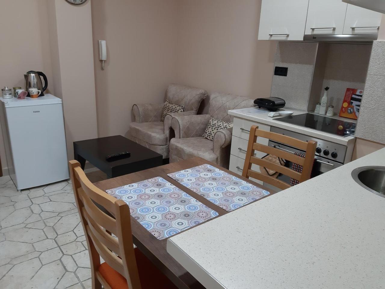 Alindro City Center Apartment 2 Tirana Buitenkant foto